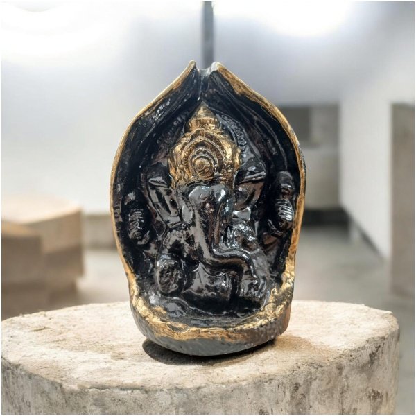 CASCADA GANESHA CON MURO