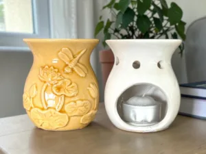 HORNITO LIBÉLULAS Y FLORES 8,2 CM CERAMICA ILUMINARTE